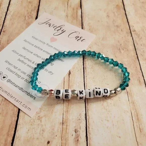 Be Kind Beaded Stretch Bracelet - Picture 11 of 14